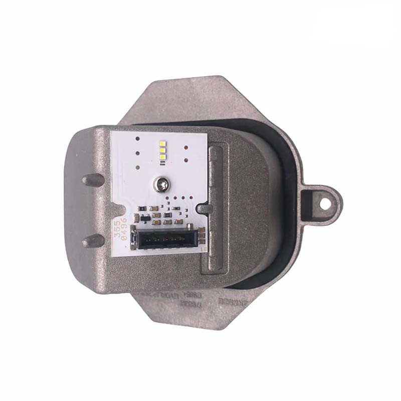 Module feux de jour Gauche Audi Q3 RSQ3 8U0941475B (copie)