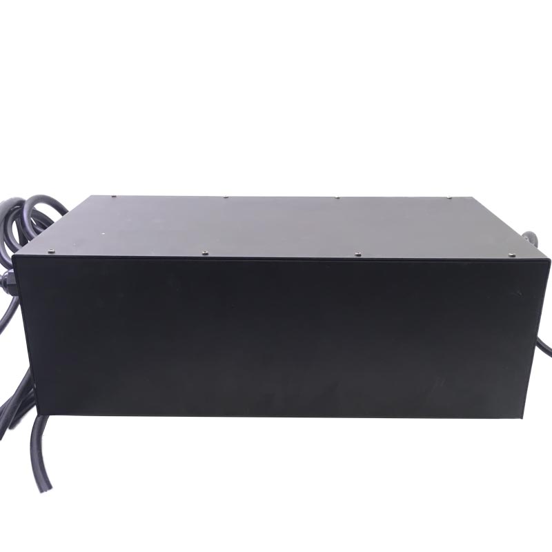 Booster de batterie/Lumière/chargeur USB 170*80*35mm 615g 400A J048 (copie)