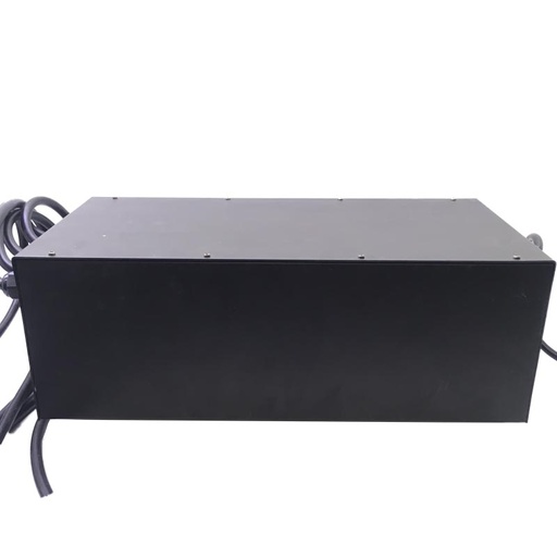 [BATELE10104] Chargeur de batterie 5 canaux DC14.7V 18A Aluminium IP20 AC180-240V 50-60Hz